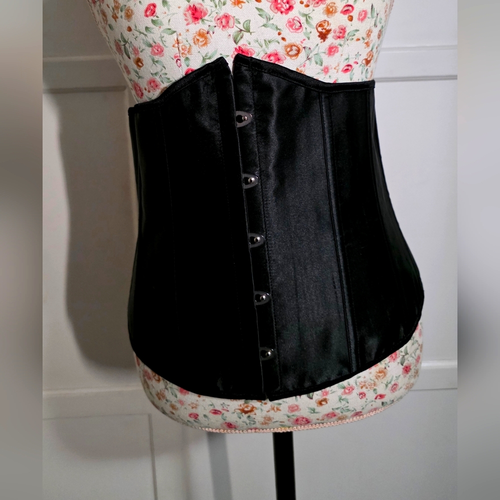 Black Satin/Polyester Corset Size XL
